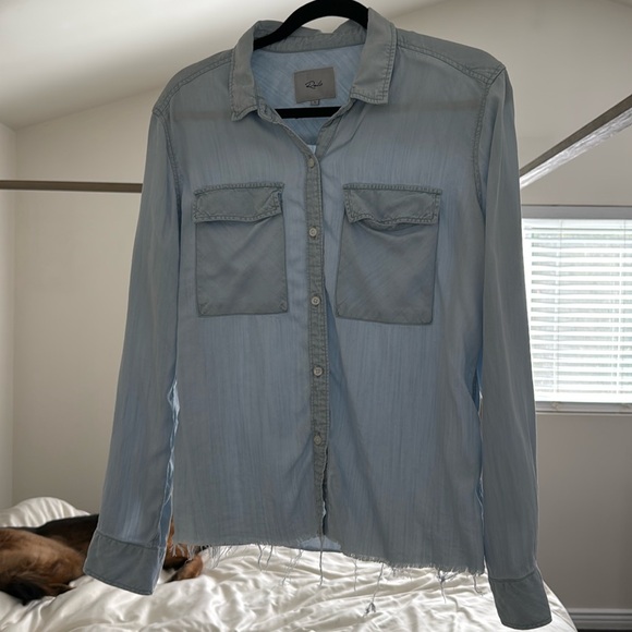 Rails Light Denim Chambray Button Down Shirt Large - Picture 1 of 4